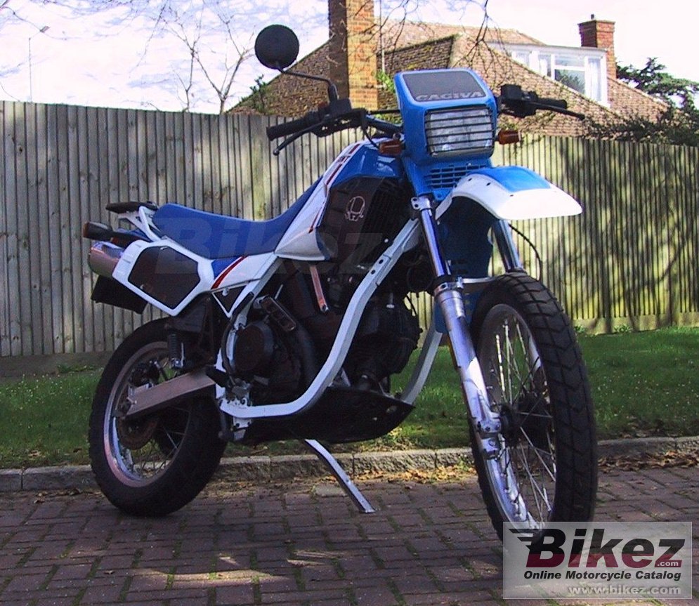 Big  650 elefant picture and wallpaper from Bikez.com